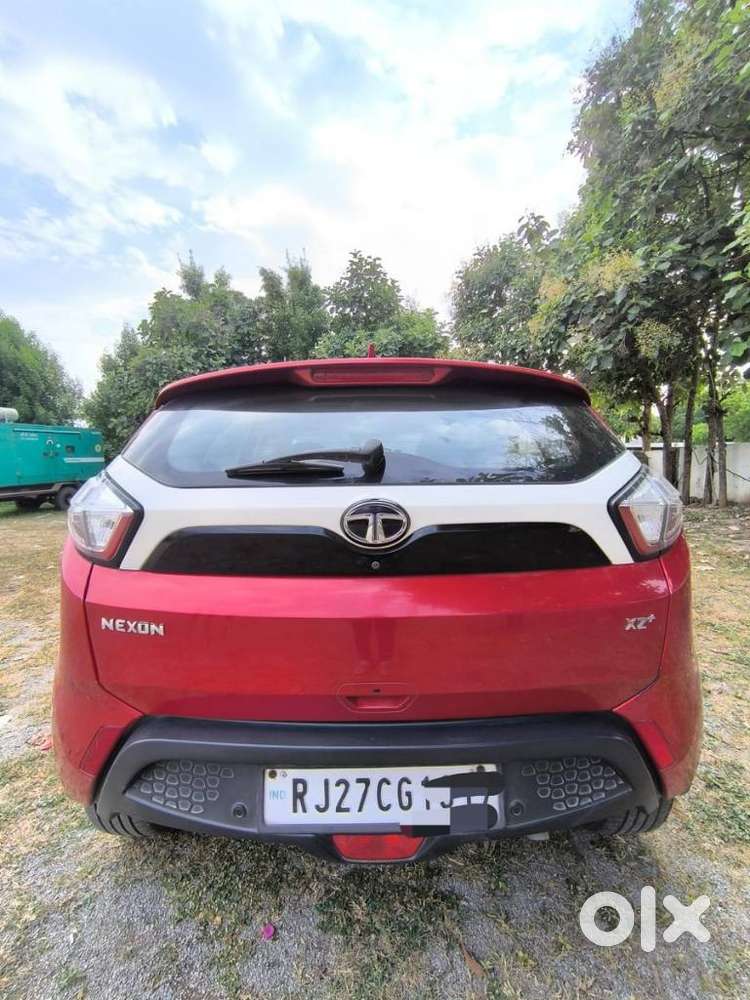 Tata Nexon Xz Plus Luxs, 2017, Petrol