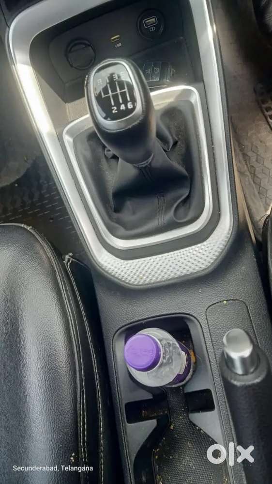Kia Sonet 2021 Single Hand Vechile