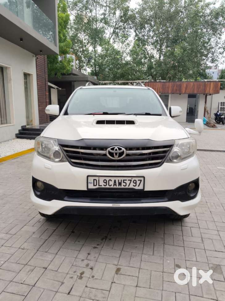 Toyota Fortuner 3.0 4x2 Automatic, 2015, Diesel