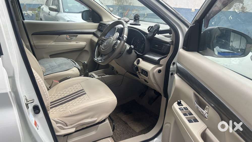 Maruti Suzuki Ertiga 1.5 Zxi Plus Shvs, 2022, Petrol