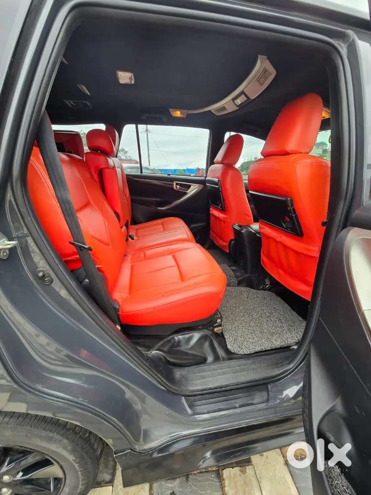 Toyota Innova Crysta 2016