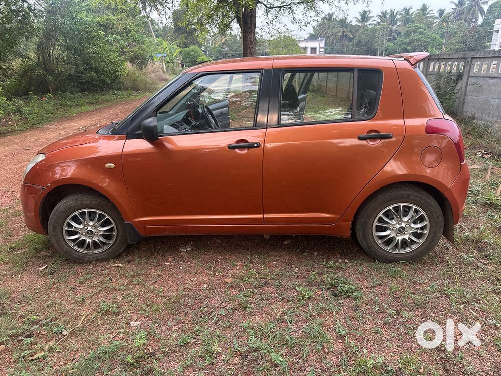 Maruti Suzuki Swift 2006 Petrol 87500 Km Driven