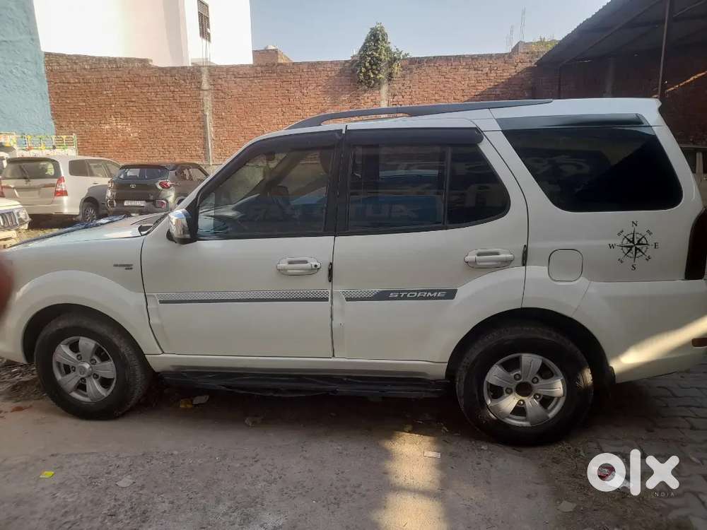 Tata Safari Storme 2016 Diesel 135000 Km Driven