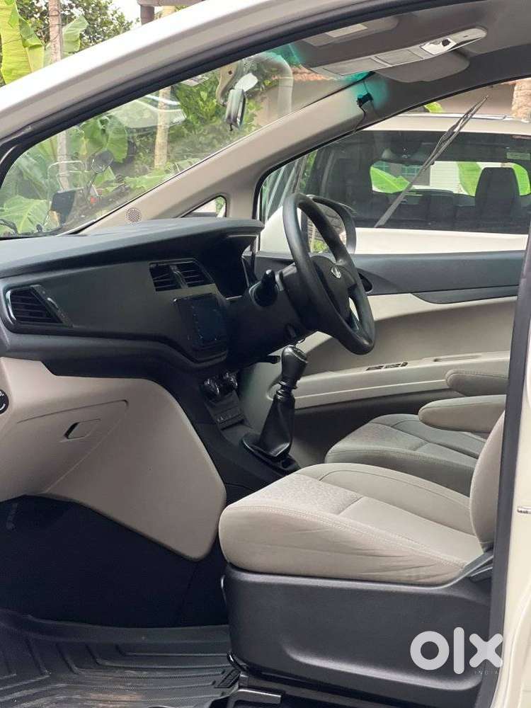Mahindra Marazzo M2, 2021, Diesel