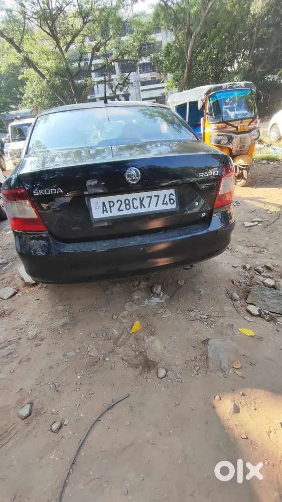 Skoda Rapid Elegance 2013 Diesel Manual