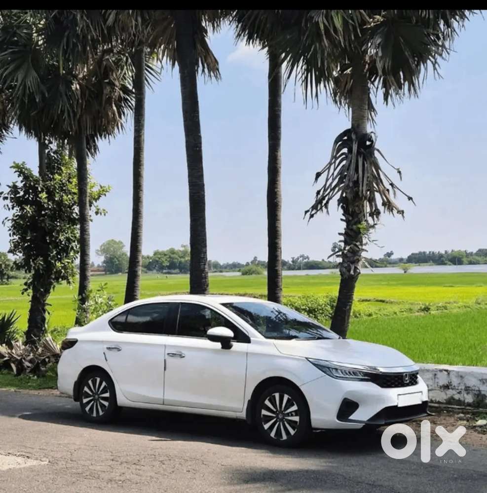 New Car  Brad New 2k Km Drive