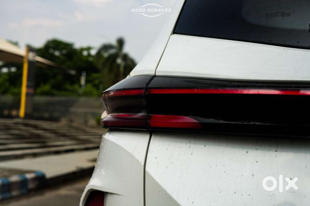 Tata Safari Accomplished X Plus 7 Str Stealth Edition At, 2026, Dies..