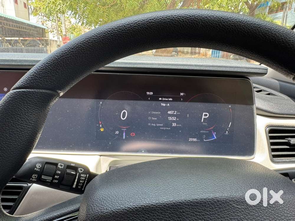 Mahindra Xuv700 Petrol 2024