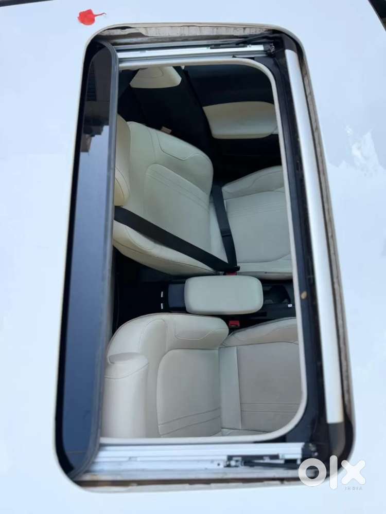 Hyundai Verna 1.5 Sx (o) Vtvt, 2023, Petrol
