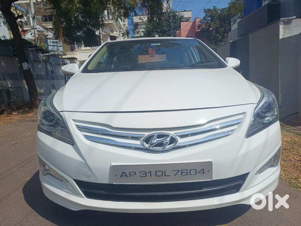 Hyundai Verna 1.6 Sx (o) Crdi, 2016, Diesel