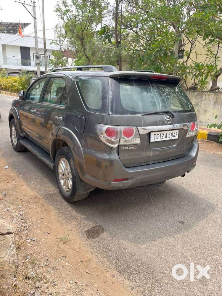 Toyota Fortuner 2011-2016 4x2 Manual, 2012, Diesel