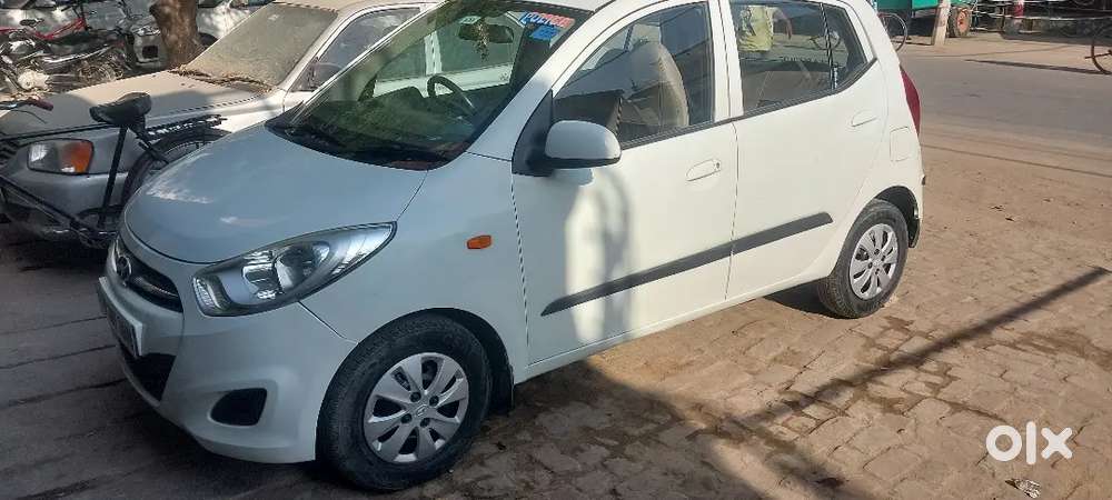 I10 Petrol 2013model 74000km Running