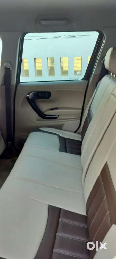 Mahindra Tuv 300 2016 Diesel 91000 Km Driven