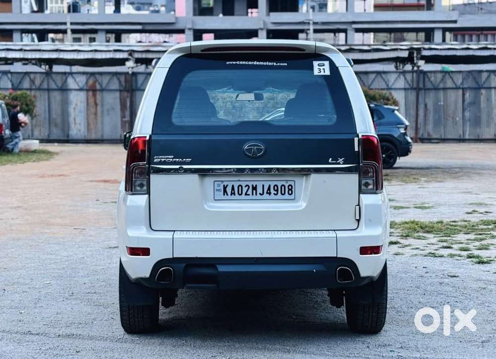 Tata Safari Storme Lx, 2014, Diesel