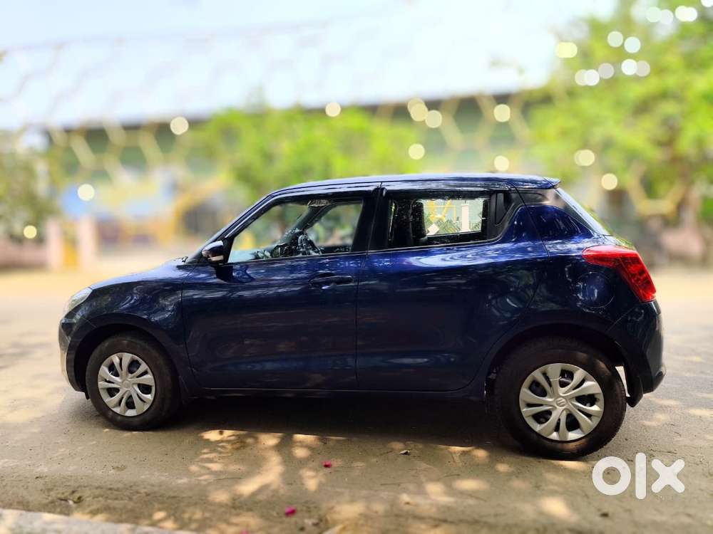 Maruti Suzuki Swift Vxi + Manual, 2021, Petrol
