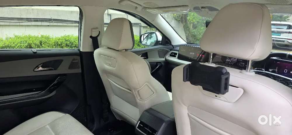 Mahindra Xev 9e Top Model Less Driven Excellent Condition