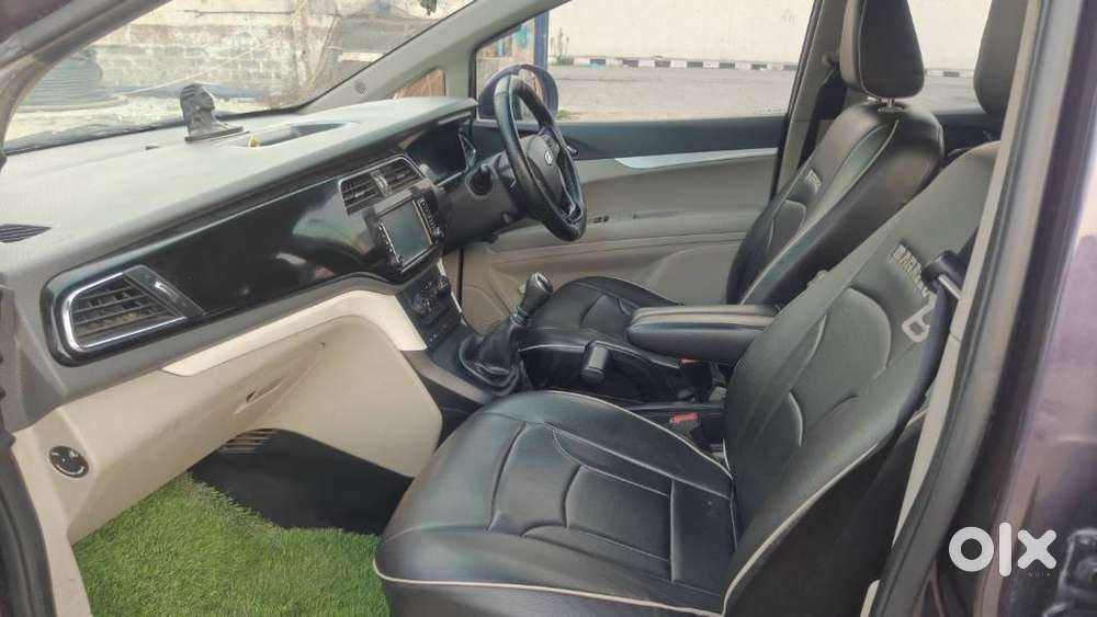 Mahindra Marazzo M6 8str, 2019, Diesel