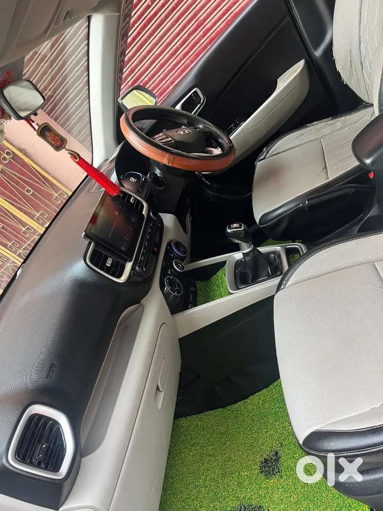 Hyundai Venue 1.2 Sx O Top Model