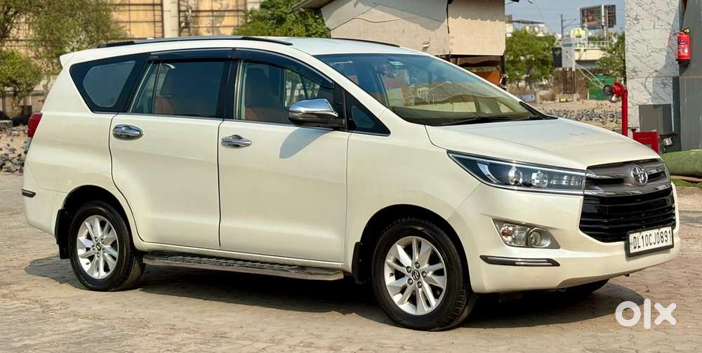 Toyota Innova Crysta 2.8z Automatic, 2017, Diesel