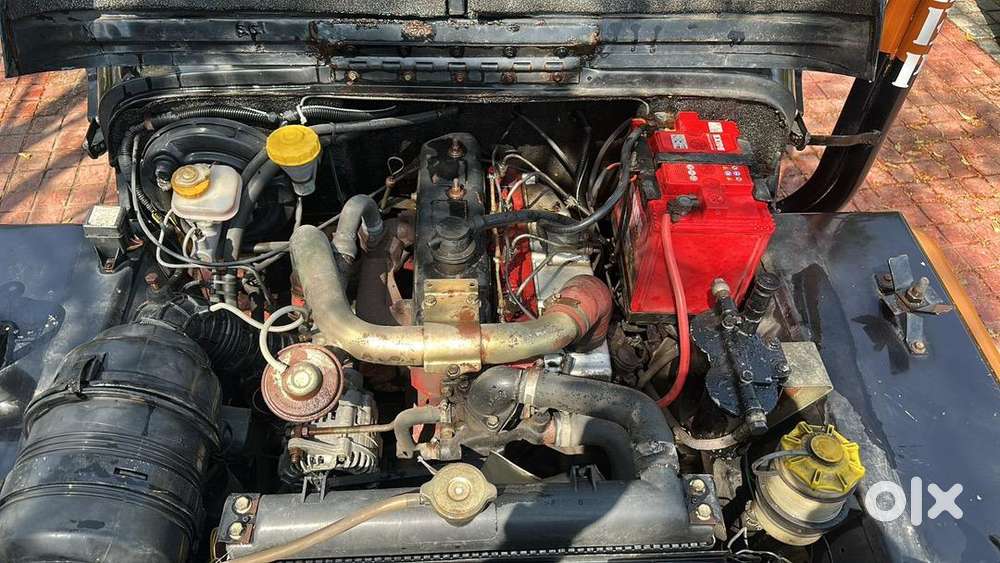 Mahindra Jeep Fully Air Condition Ready To Drive.