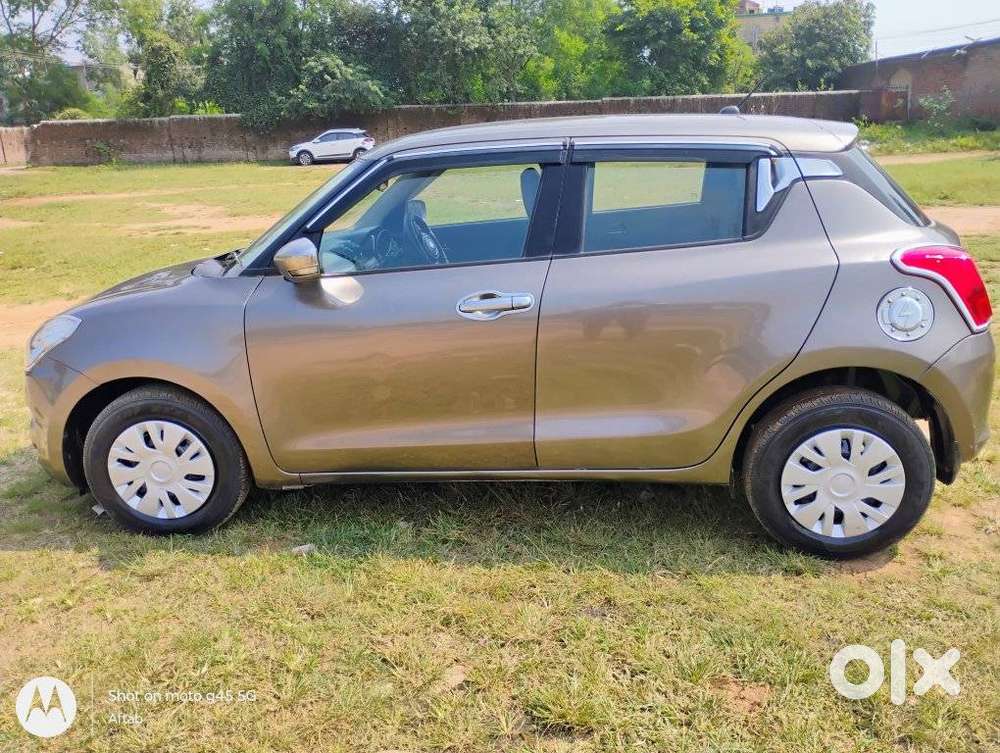 Maruti Suzuki Swift Vxi + Manual, 2019, Petrol