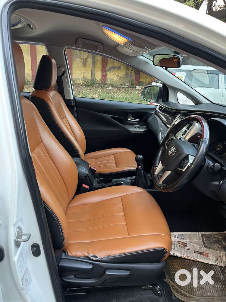 Toyota Innova Crysta 2.4 V, 2017, Diesel