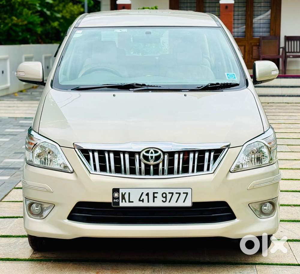 Toyota Innova Diesel 2012