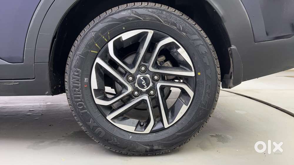 Kia Carens 1.5 Luxury Plus Turbo 7 Str, 2023, Petrol