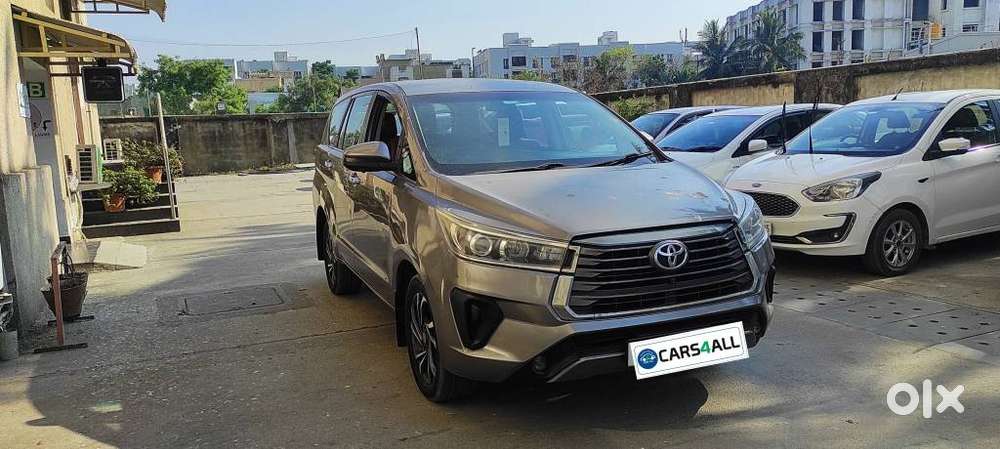 Toyota Innova Crysta 2.8z Automatic, 2016, Diesel
