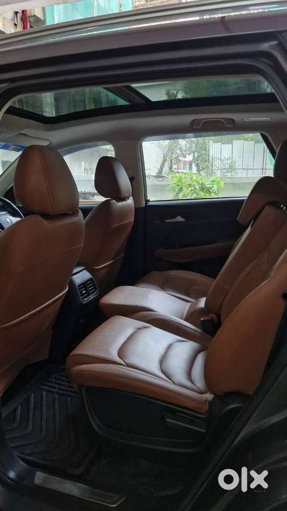 Mg Hector Plus 1.5 Sharp Turbo Cvt 6 Str, 2022, Petrol