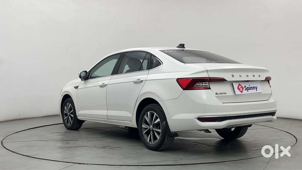 Skoda Slavia Style 1.0l Tsi Mt, 2022, Petrol