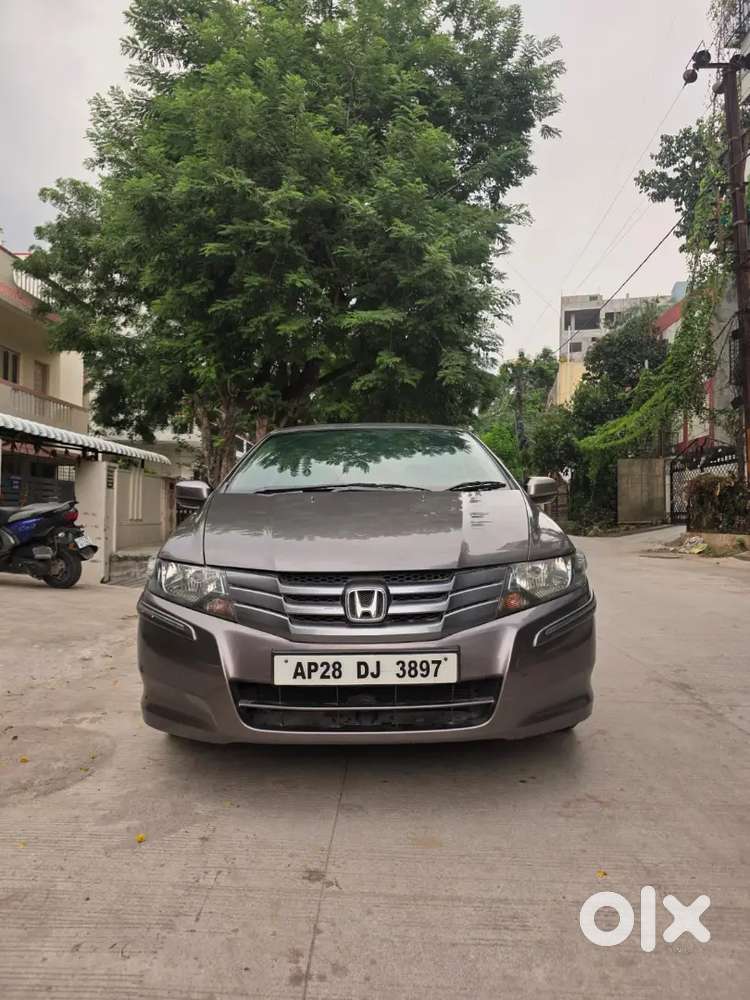 Honda City 1.5s I-vtec Mt Bsiv 2011 Petrol 92,905 Kms Driven,manual