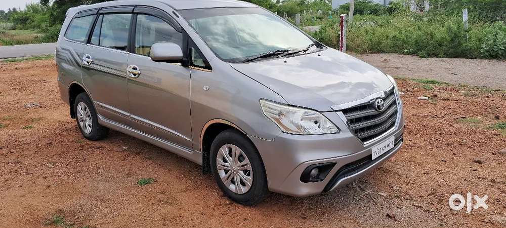 Toyota Innova 2.5 G 2015