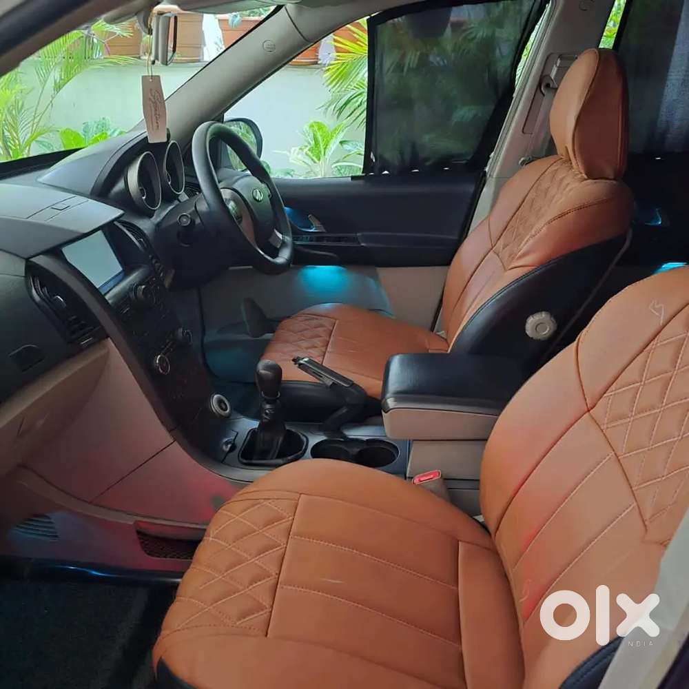 Xuv 500 W10 Sunroof Diesel Top Condition