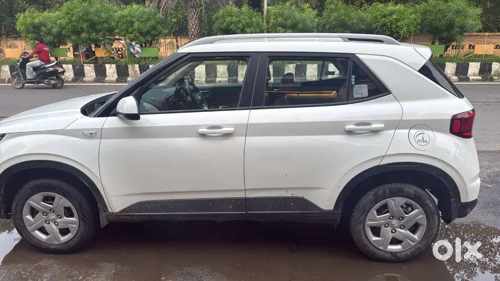 Hyundai Venue 1.2 Petrol Manual 2020 Model