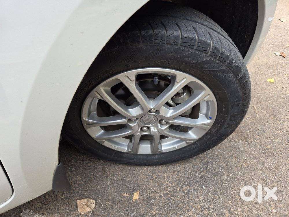 Maruti Suzuki Swift Vvt Zxi, 2023, Petrol