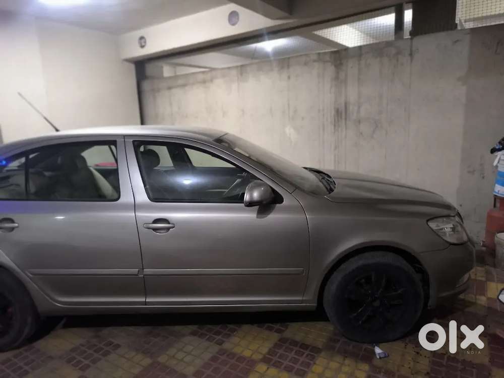 Skoda Laura Ambition 2010 - Automatic