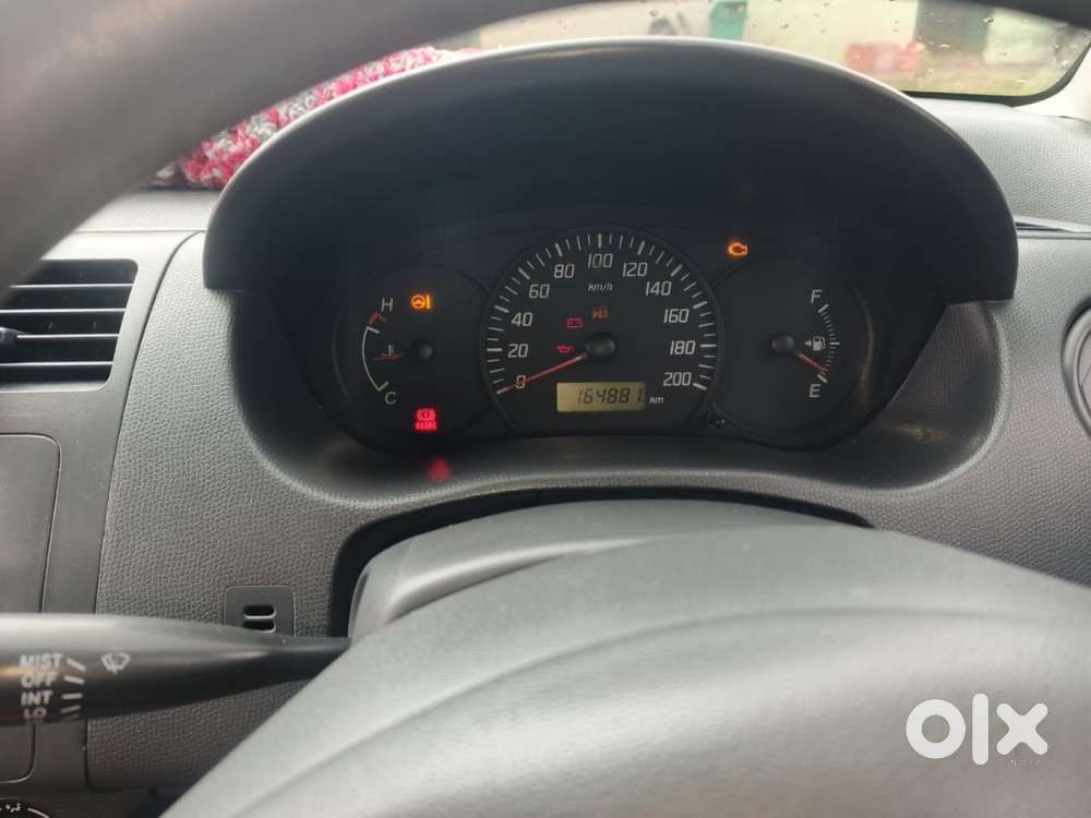 Maruti Suzuki Swift Lxi 2010