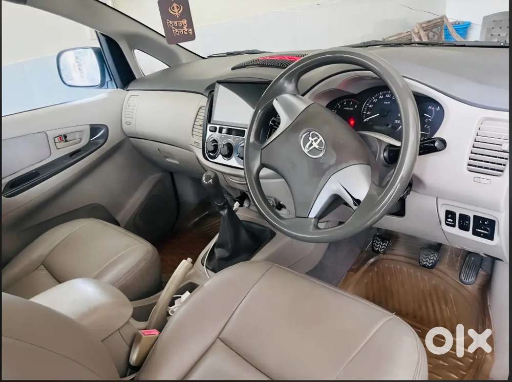 Toyota Innova Diesel 2012