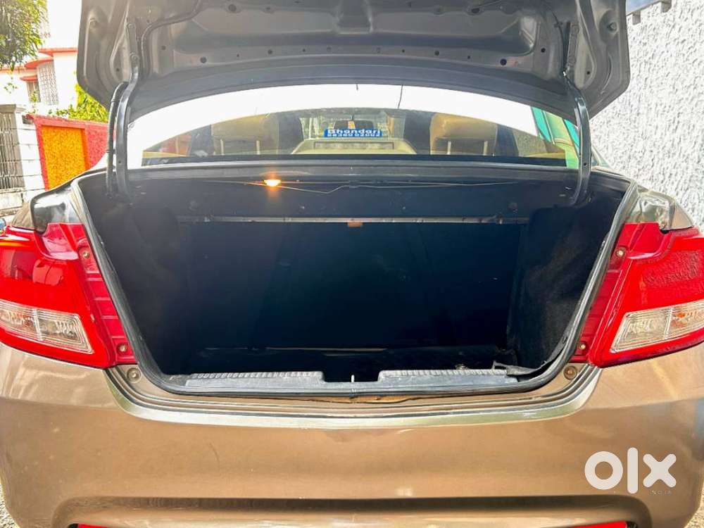 Maruti Suzuki Dzire 1.2 Vxi Amt, 2018, Petrol