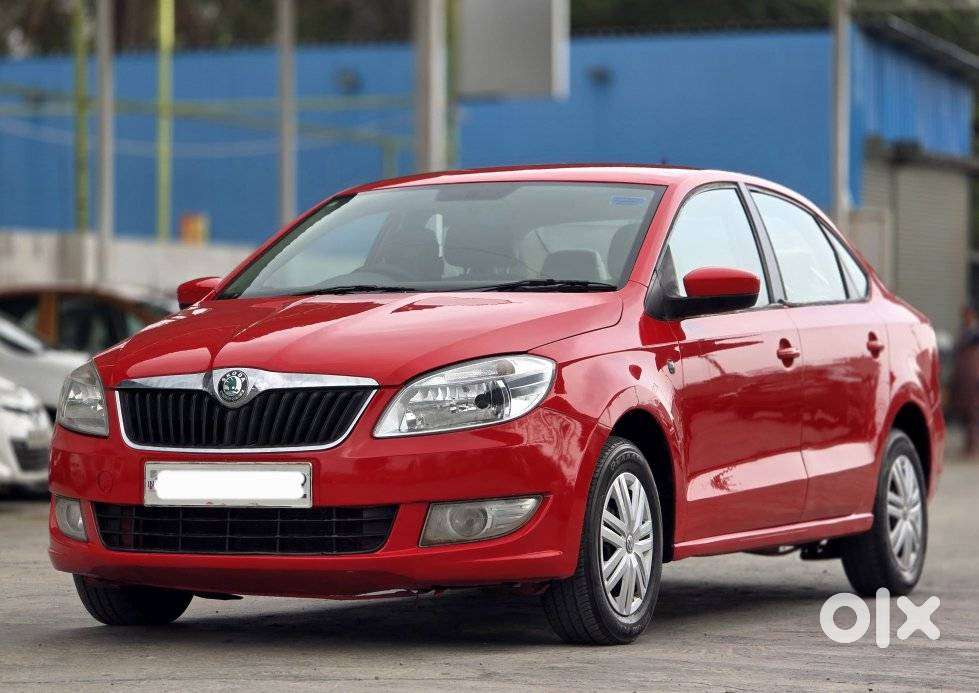Skoda Rapid 1.6 Mpi Ambition, 2011, Petrol
