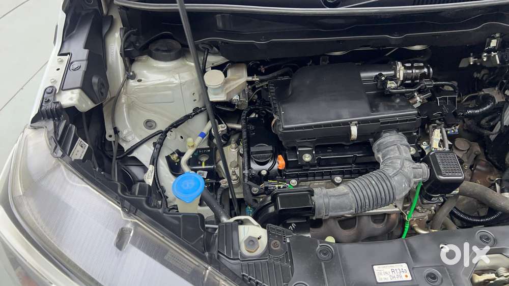 Maruti Suzuki Xl6 1.5 Zeta Mt, 2022, Petrol