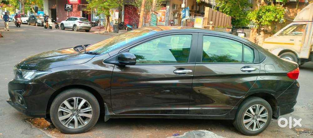 Honda City 1.5 V 5th Gen I-vtec Mt, 2022, Petrol