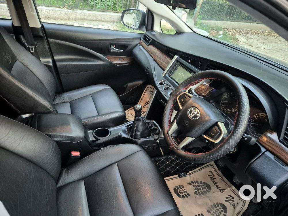 Toyota Innova Crysta 2.4 G Mt, 2017, Diesel