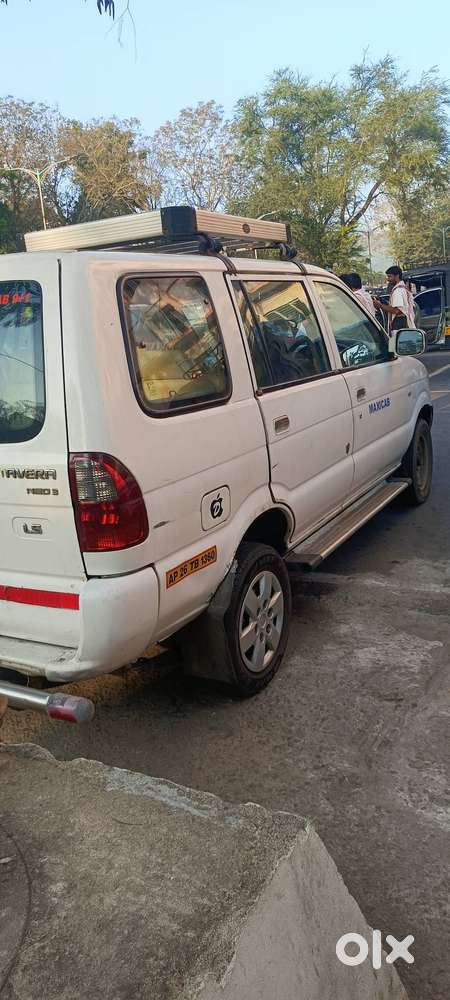 Chevrolet Tavera 2012 Diesel Well Maintained