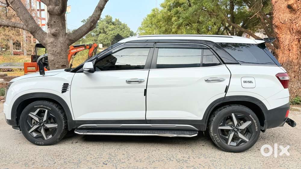 2023 Hyundai Alcazar Manual Year