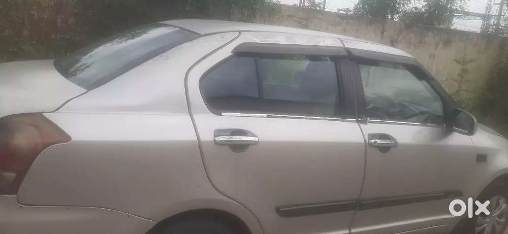 Maruti Suzuki Dzire 2011 Diesel 175000 Km Driven
