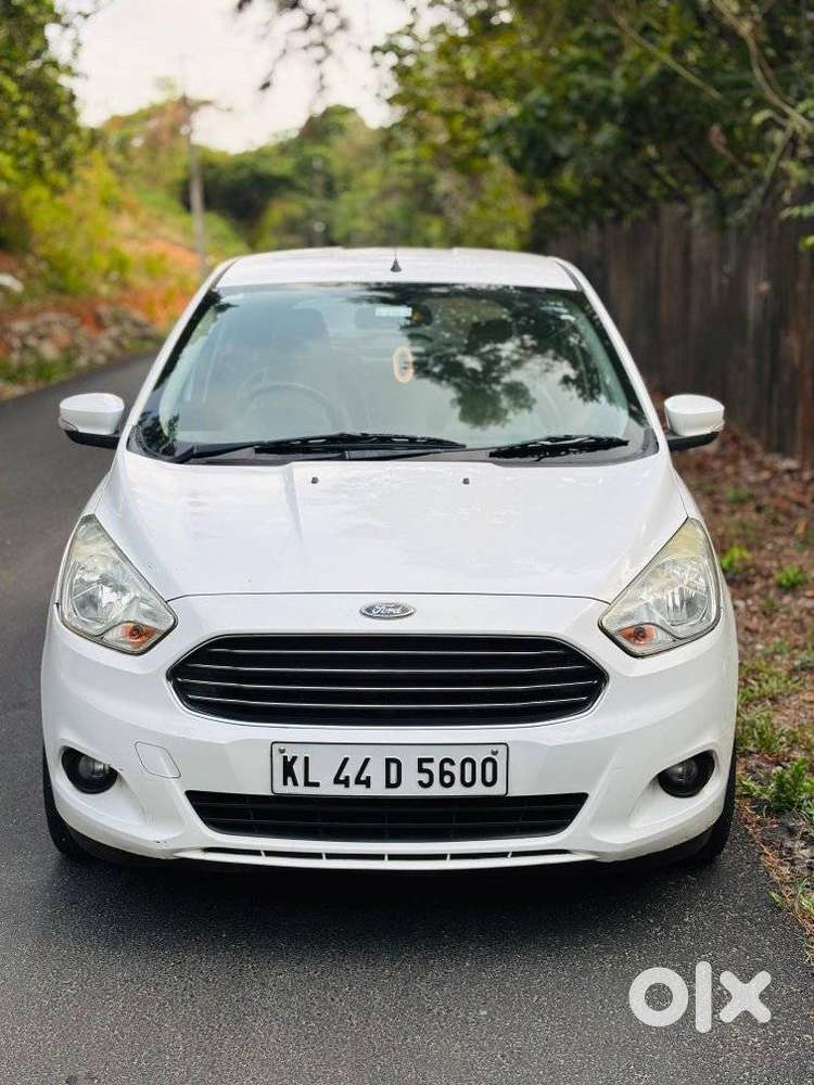 Ford Figo 1.5p Titanium At, 2015, Petrol