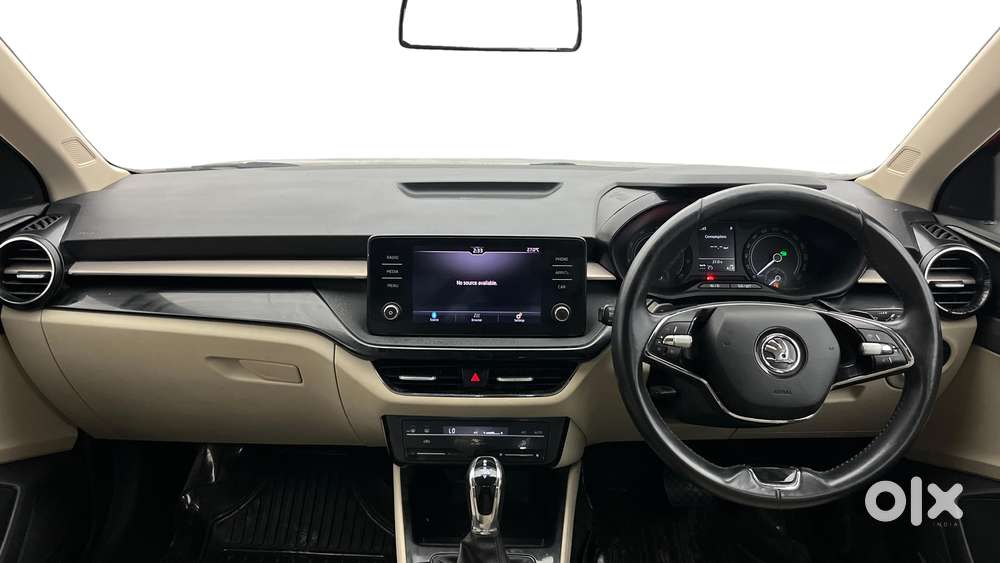 Skoda Slavia 1.0 Ambition Tsi At, 2022, Petrol