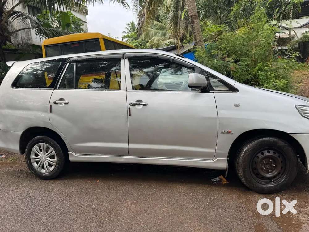 Toyota Innova Diesel 2012